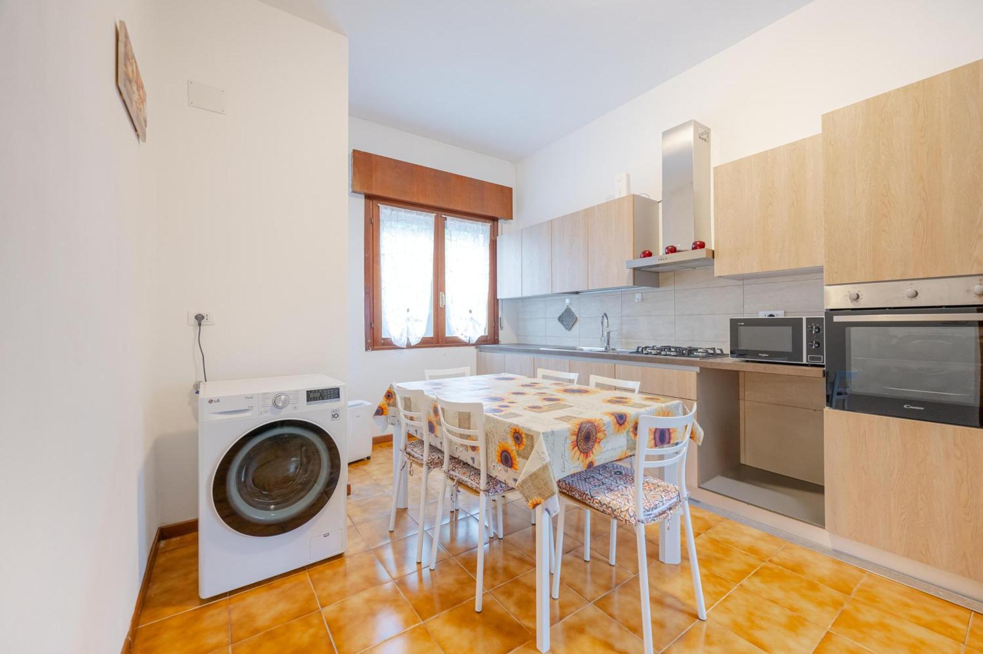 Apartment Tatiana Flat - 10 Minutes To - Mestre Train Station - Free Parking Venedig