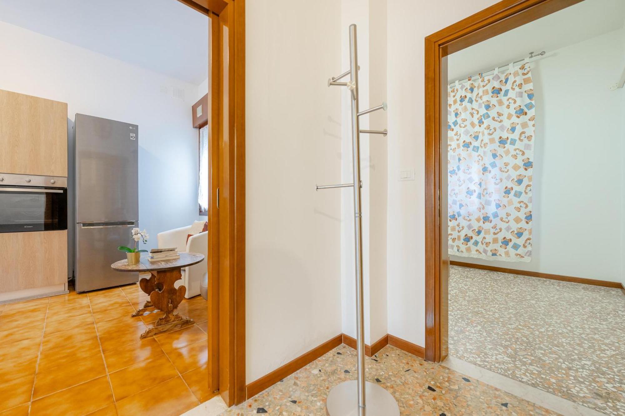 Tatiana Flat - 10 Minutes To - Mestre Train Station - Free Parking Venedig